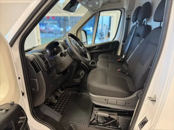 Opel Movano 2.2 Van 3000 L2H1 120k - foto 5