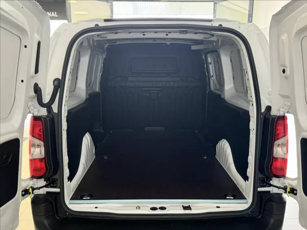 Opel Combo 1.2 Van L1H1 1.2 TURBO 81kW MT - foto 5