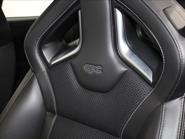 Opel Astra 2,0 Turbo 280koní OPC Infinity - foto 22