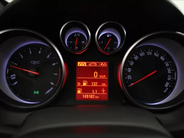 Opel Astra 2,0 Turbo 280koní OPC Infinity - foto 25