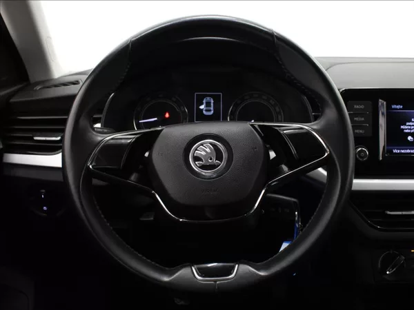 Škoda Scala 1,0 TSi 85kW Ambi. PLUS 59tkm! - foto 9
