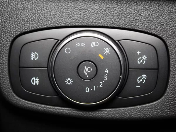 Ford Focus 1,0 EB 155k. AT Active 9770km! - foto 18