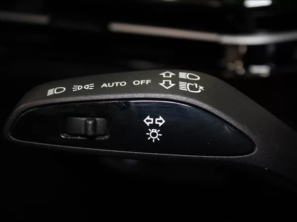 MG MG4 0,0 64kWh Exclusive 27tkm. ČR - foto 22