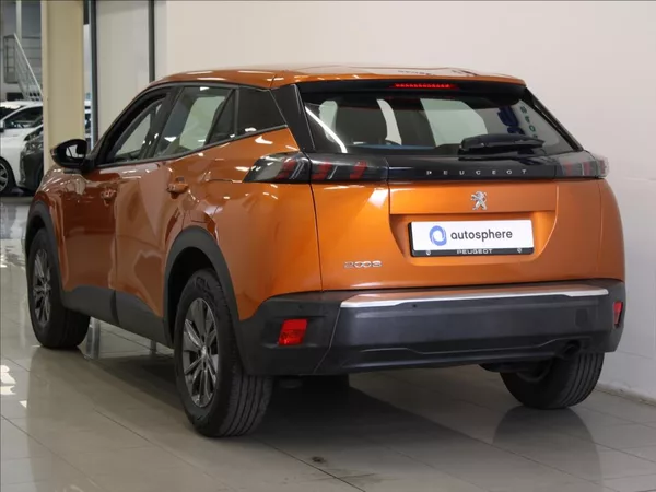 Peugeot 2008 1,2 PT 74kW 2.maj.ČR 52tkm. - foto 3