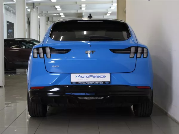 Ford Mustang Mach-E 0,0 GT 487koní AWD 91kWh ČR - foto 4