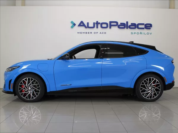 Ford Mustang Mach-E 0,0 GT 487koní AWD 91kWh ČR - foto 5