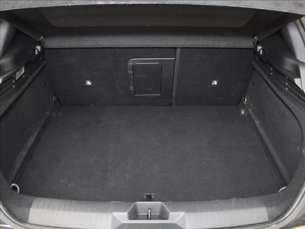 Opel Astra 1,6 PHEV 180k. GS-line 15tkm. - foto 23