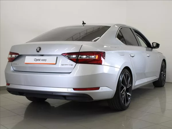 Škoda Superb 2,0 TDi 140kW Laurin & Klement