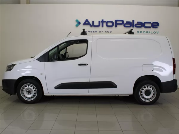 Toyota ProAce City 1,5 D 75kW 102tkm. 1.maj.ČR - foto 5