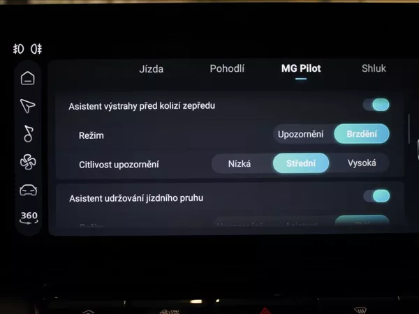 MG HS 1,5 TGI AT Exclusive 19tkm.ČR - foto 17