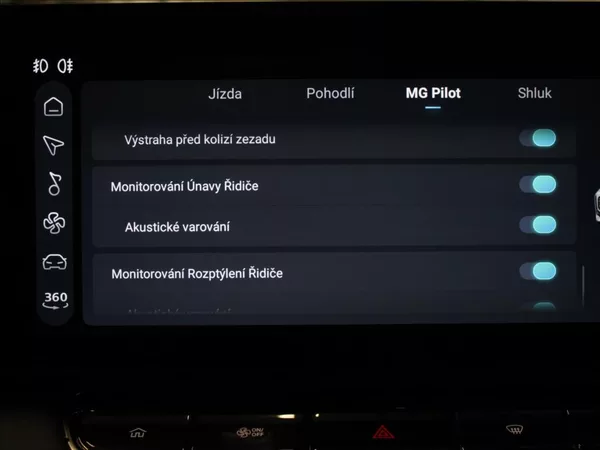 MG HS 1,5 TGI AT Exclusive 19tkm.ČR - foto 19