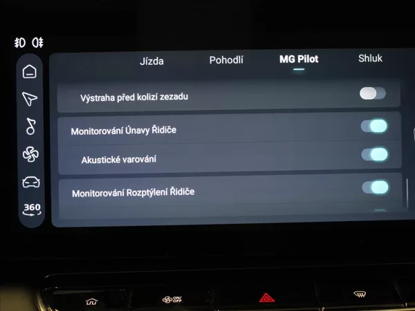MG HS 1,5 TGI AT Exclusive 32tkm.ČR - foto 19