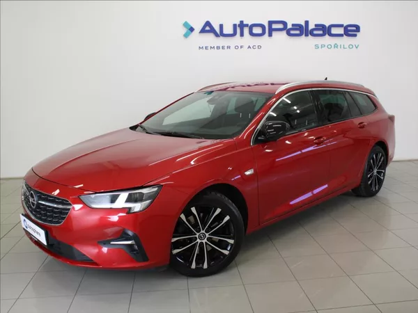 Opel Insignia 2,0 D 128kW 4x4 AT Paměť 56tkm