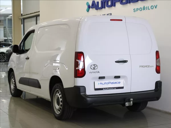 Toyota ProAce City 1,5 D 75kW 75tkm. 1.maj.ČR - foto 3