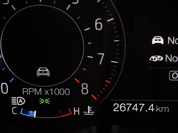 Ford Mustang 5,0 V8 331kW AT 26 700km! EU - foto 24