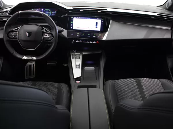 Peugeot 408 1,2 Hybrid 145k. GT-line 32tkm - foto 8