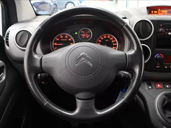 Citroën Berlingo 1,6 HDI 100k. MultiSpace 2.maj - foto 9
