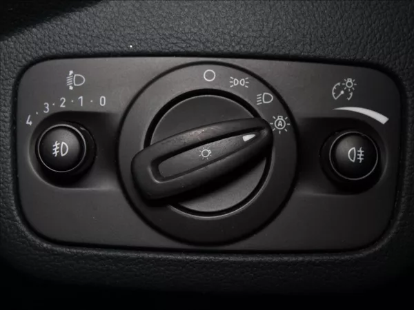 Ford C-MAX 2,0 TDCI 103kW AT 164tkm. STK - foto 17