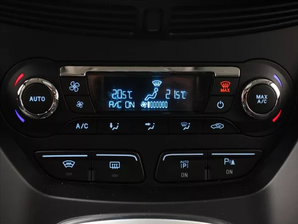 Ford C-MAX 2,0 TDCI 103kW AT 164tkm. STK - foto 19