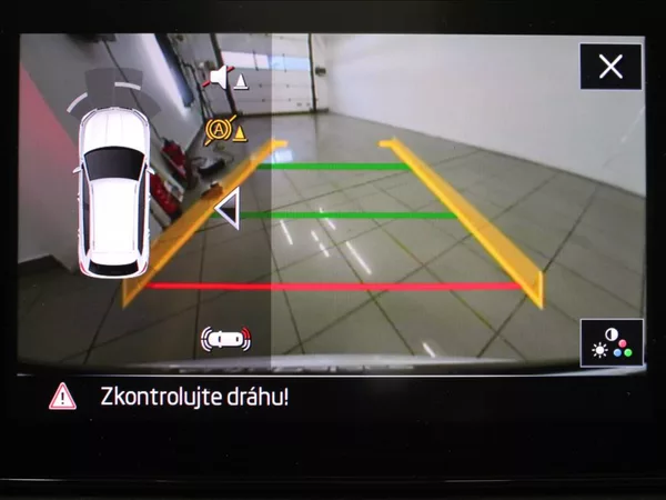 Škoda Kamiq 1,0 TSi DSG Style 5L-Zár.29tkm - foto 13
