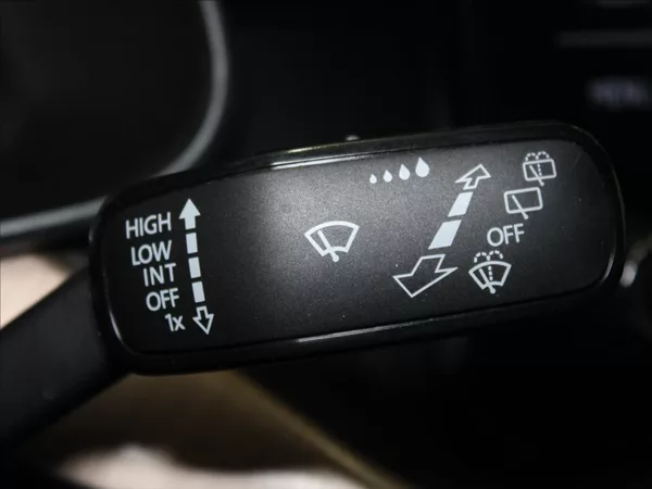 Škoda Kamiq 1,0 TSi DSG Style 5L-Zár.29tkm - foto 18