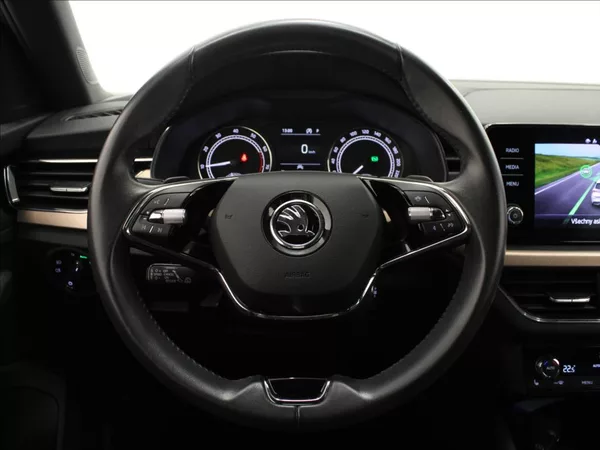 Škoda Kamiq 1,0 TSi DSG Style 5L-Zár.29tkm - foto 9
