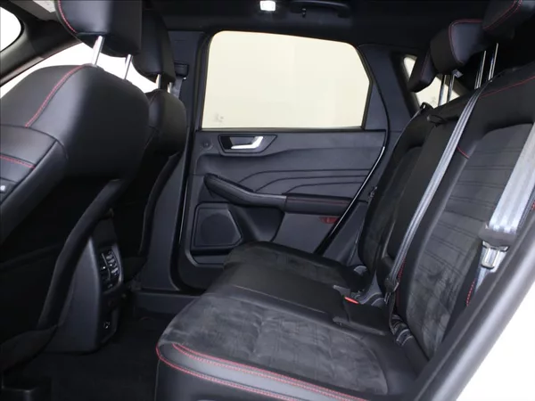 Ford Kuga 1,5 EB 110kW ST-lien X 1.maj. - foto 7
