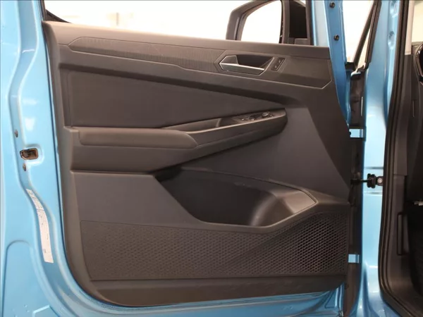 Ford Tourneo Connect 2,0 Eblue 4x4 7.míst Long ČR - foto 17