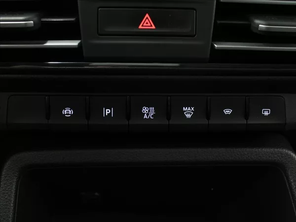 Ford Tourneo Connect 2,0 Eblue 4x4 7.míst Long ČR - foto 22