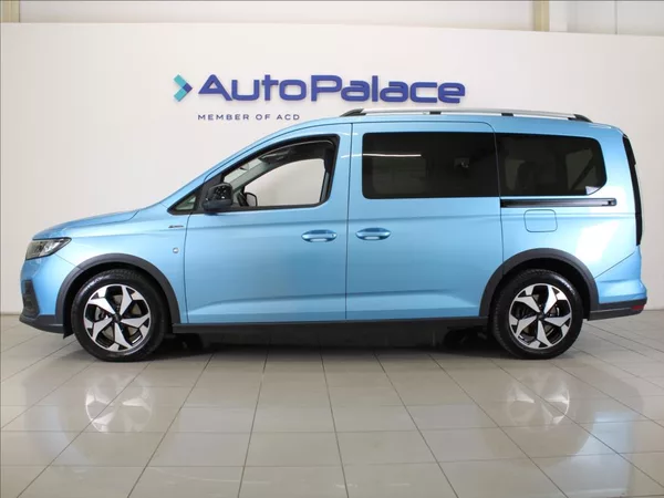 Ford Tourneo Connect 2,0 Eblue 4x4 7.míst Long ČR - foto 5