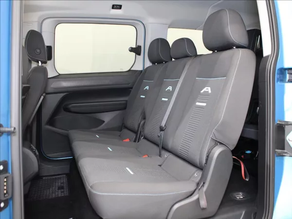 Ford Tourneo Connect 2,0 Eblue 4x4 7.míst Long ČR - foto 7
