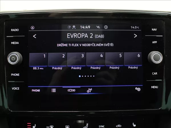 Volkswagen Passat 2,0 TDi DSG Elegance 62tkm.ČR - foto 20