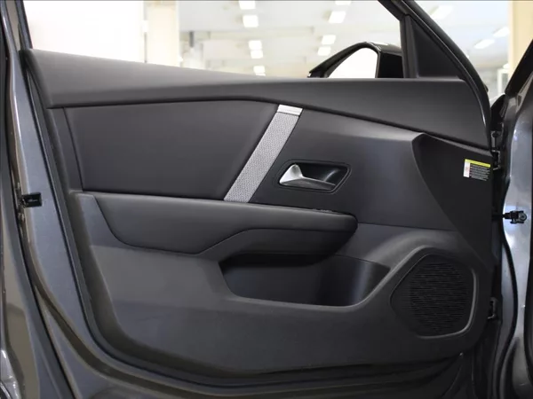 Citroën C4 1,2 PT 96kW AT Max - foto 17