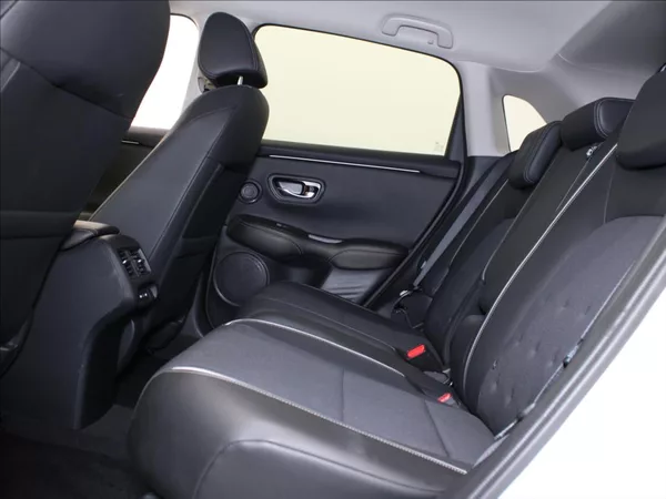 Honda ZR-V 2,0 Hybrid Záruka 1.maj.ČR - foto 7