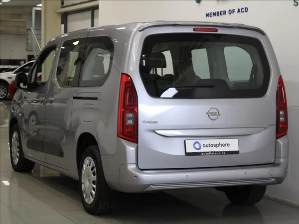 Opel Combo 1,2 Turbo 81kW LONG 7-míst ČR - foto 3