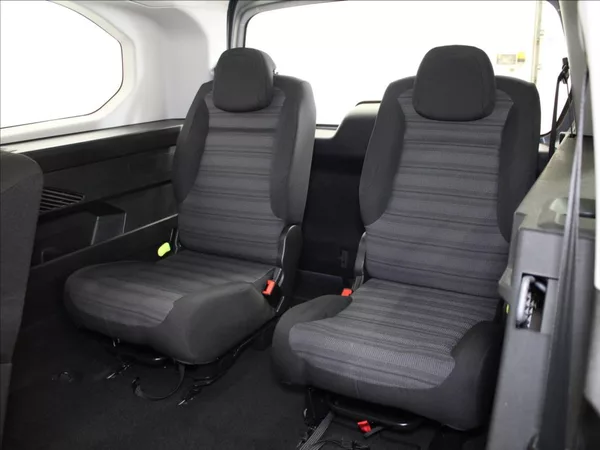 Opel Combo 1,2 Turbo 81kW LONG 7-míst ČR - foto 8