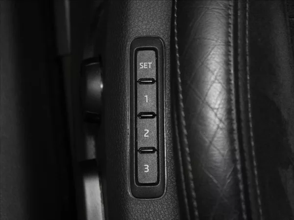Škoda Superb 2,0 TDi 140kW 4x4 Style Plus - foto 19