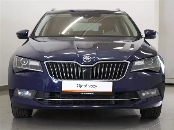 Škoda Superb 2,0 TDi 140kW 4x4 Style Plus - foto 2