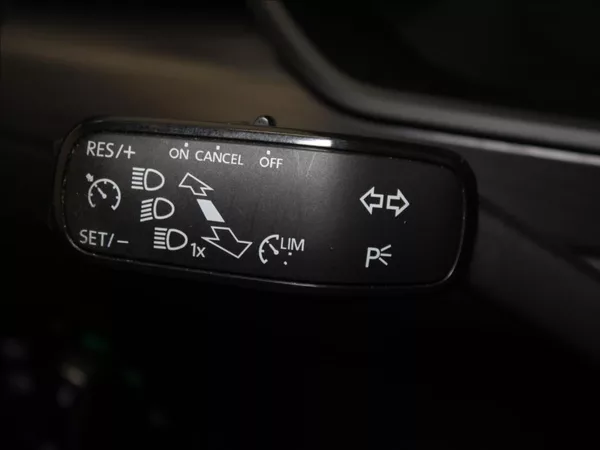 Škoda Superb 2,0 TDi 140kW 4x4 Style Plus - foto 21