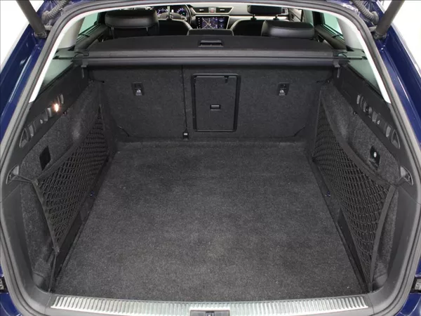 Škoda Superb 2,0 TDi 140kW 4x4 Style Plus - foto 27
