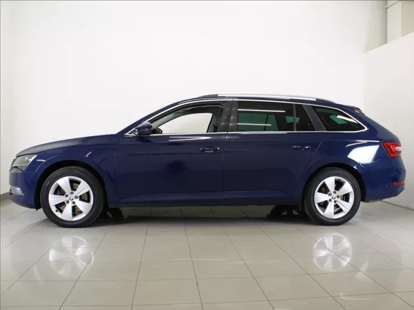 Škoda Superb 2,0 TDi 140kW 4x4 Style Plus - foto 5