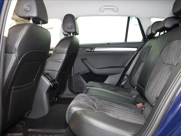 Škoda Superb 2,0 TDi 140kW 4x4 Style Plus - foto 7