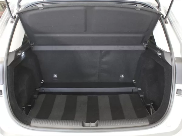 MG ZS 1,5 i 85kW Elegance 6970km. ČR - foto 24