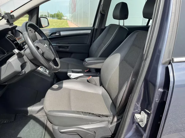 Opel Zafira 1.8 i Cosmo Automat 7 Míst - foto 10