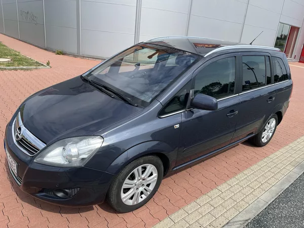 Opel Zafira 1.8 i Cosmo Automat 7 Míst - foto 26