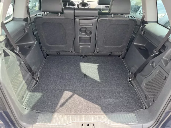Opel Zafira 1.8 i Cosmo Automat 7 Míst - foto 28