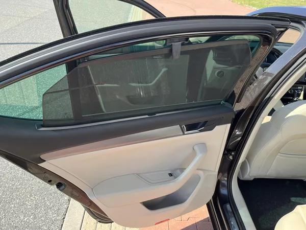 Škoda Superb 2.0 TDi DSG Style Plus - foto 21