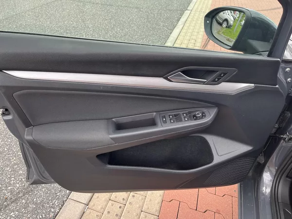 Volkswagen Golf 1.5 TSi 110 kW ČR - foto 10