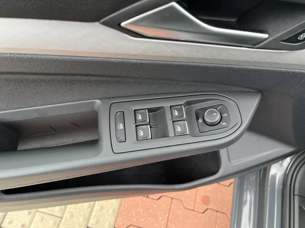 Volkswagen Golf 1.5 TSi 110 kW ČR - foto 11