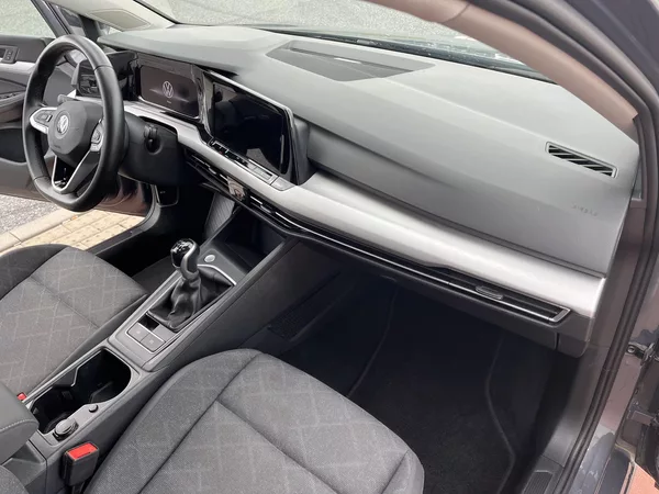 Volkswagen Golf 1.5 TSi 110 kW ČR - foto 17